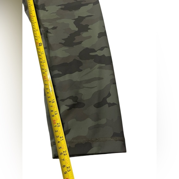 Lululemon Wunder Train HR Crop 22”Size 14 Camo Green - Picture 7 of 8